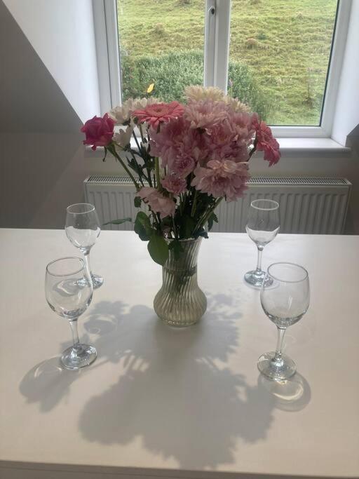 Ruby's Retreat! Farm Stay! North Devon! Sleeps 6! Beaches Exmoor! Holiday home